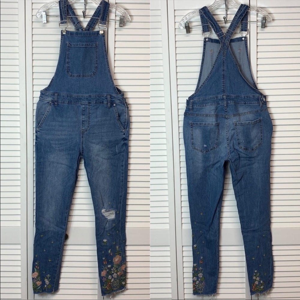 Forever 21 Floral Embroidered Denim Overall, Size 28